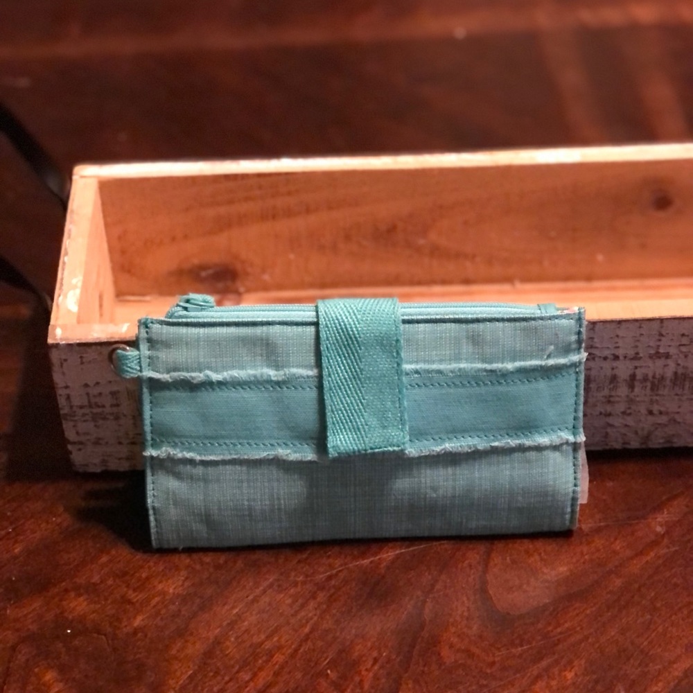 Thirty one wallet